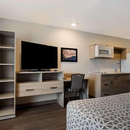 Woodspring Suites Grand Rapids Kentwood Cascade エクステリア 写真