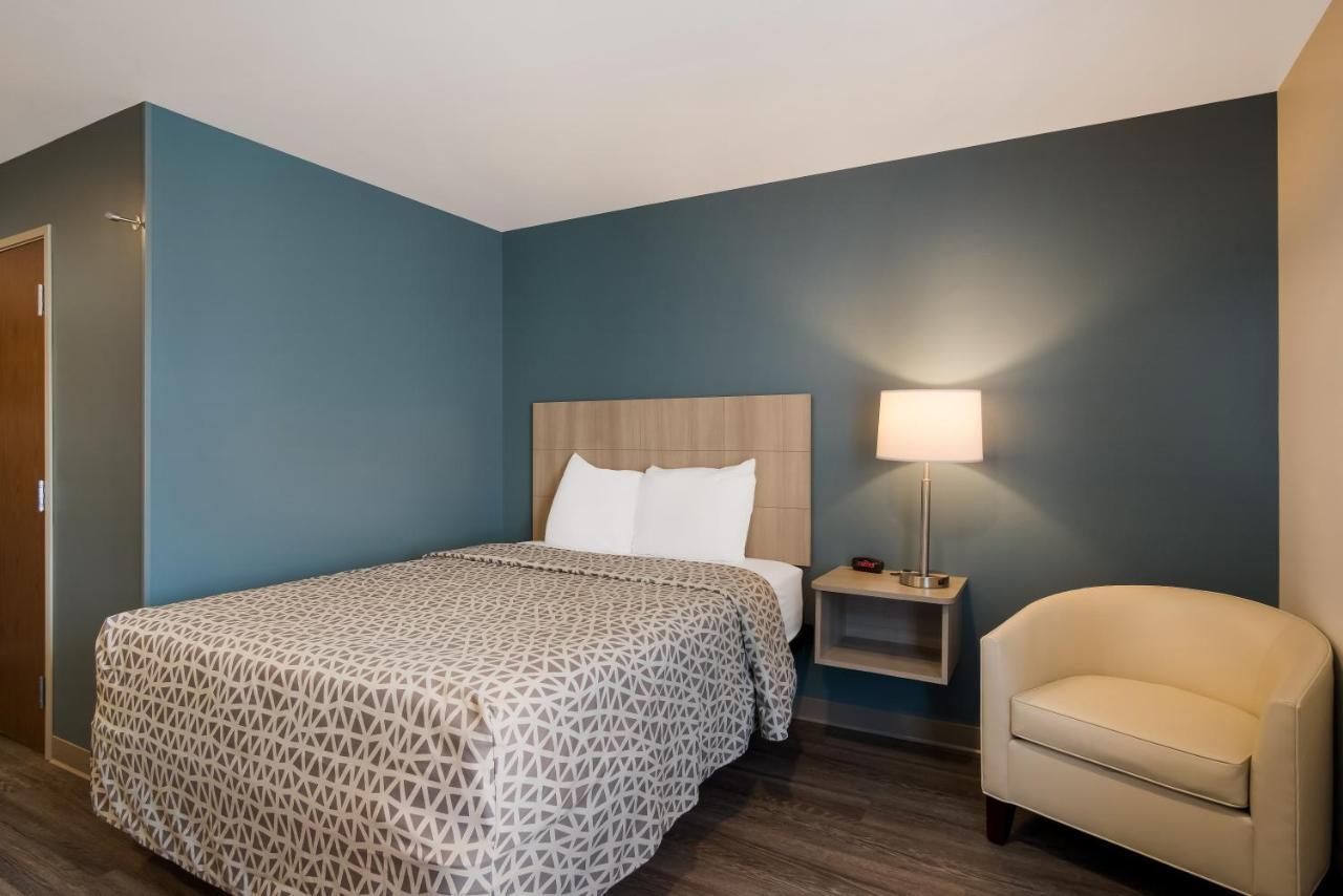 Woodspring Suites Grand Rapids Kentwood Cascade エクステリア 写真